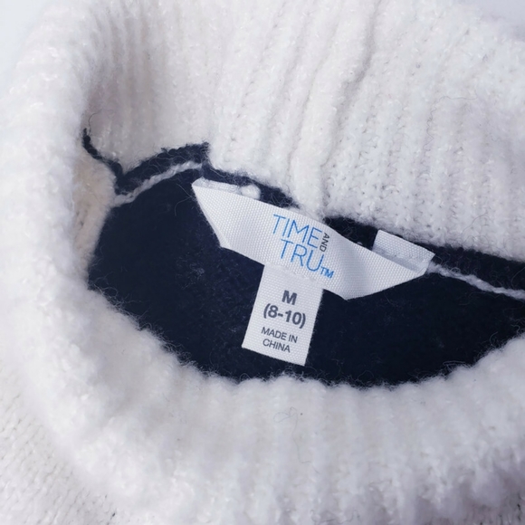 Time and Tru | Ladies Turtleneck Sweater Size M - Picture 4 of 4